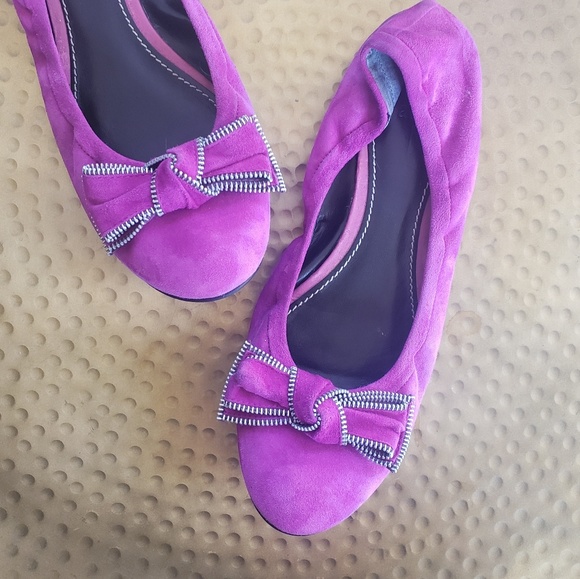 Shoes - Paolo. Magenta Zipper Accented Flats